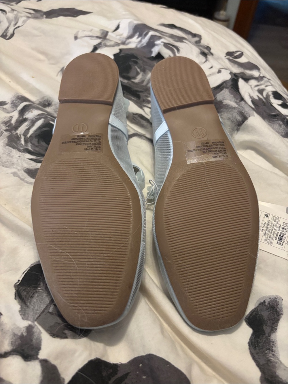NWT New Day Women's Light Blue Mesh Mary Jane Flats with Floral Appliqués - Picture 3 of 3